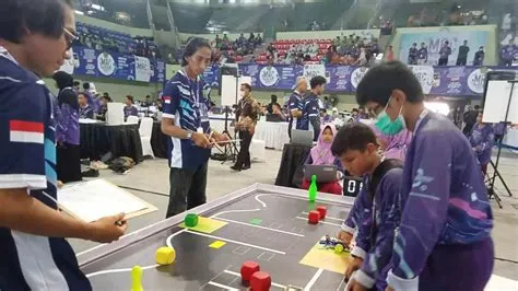 Buka Jejaring Baru, Kompetisi Robotik Madrasah 2022 Diadakan di GOR UNY ...