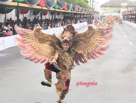 oleh Joko Purnomo di Jember Fashion Carnaval