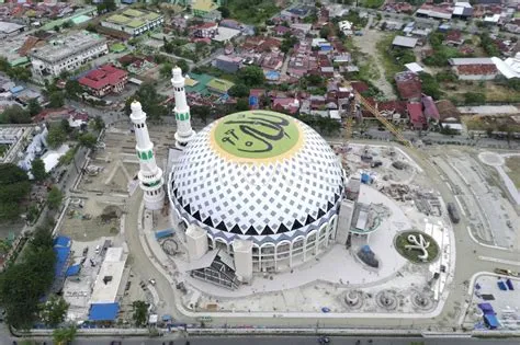 Pembangunan masjid Baitul Khairat di Palu | ANTARA Foto