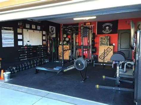 Awesome Rogue garage gym. Courtesy Andre Castro. #HomeGyms | Home gym ...