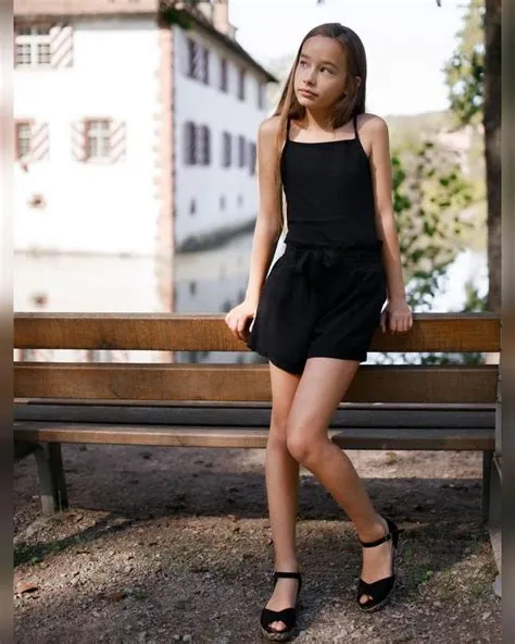 by dennis quiroz on Elegant teens | Girls short dresses, Tween ...