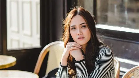 Resmi Cerai, Lihat Lagi Perjalanan Cinta Shandy Aulia dan David Herbowo ...