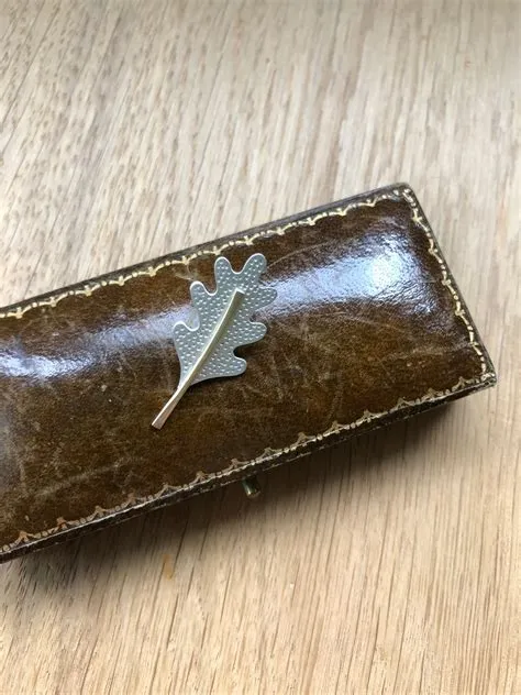 Oak Leaf Lapel Pin - Etsy