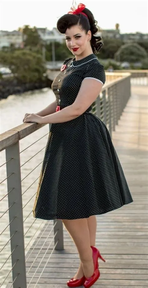 by Bethany Armstrong on clothes | 50s fashion dresses, Fifties ...