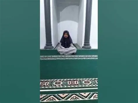 NAJWATUL KAMILAH MHQ JUZ 30 MIN 4 JEMBER - YouTube