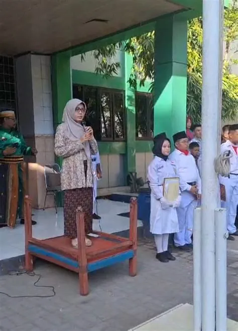 UPT SPF SMP Negeri 6 Makassar Gelar Upacara Bendera Peringatan ...