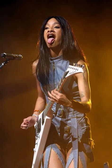 Willow Smith Rocked Out at Coachella With Her Brother Jaden Smith, and ...