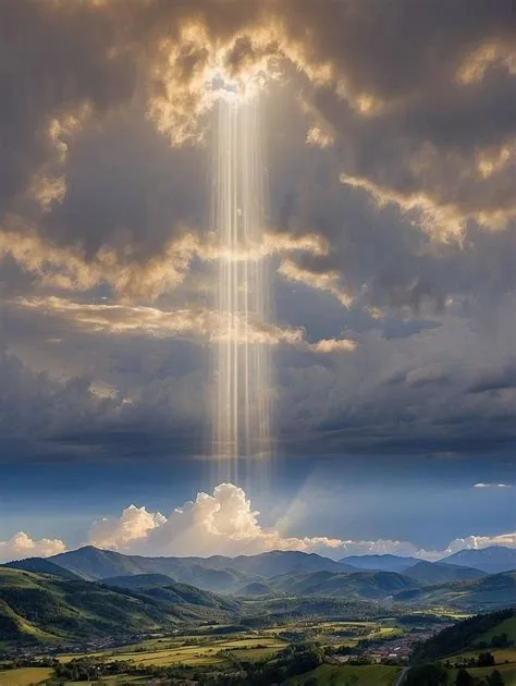 Divine Rays from Heaven - A Heavenly Cross in the Sky