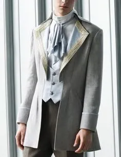 Basic Makeup for Beginners: Essentials You Need In Your Kit | Old ...