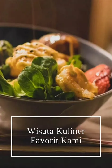 Gratis desain contoh pin - Canva