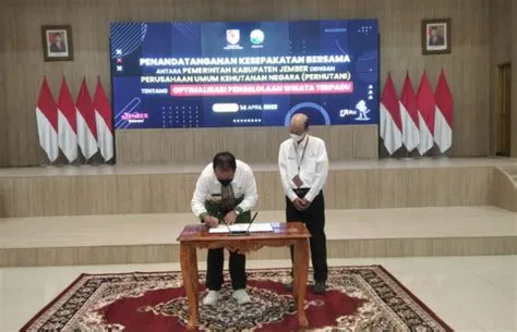 Bupati Hendy dan Perhutani Teken MoU Kembangkan Destinasi Wisata di ...