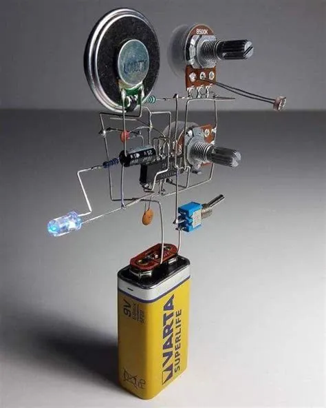 by Laurent Mattlé on 555 | Diy electronics, Electronics projects ...