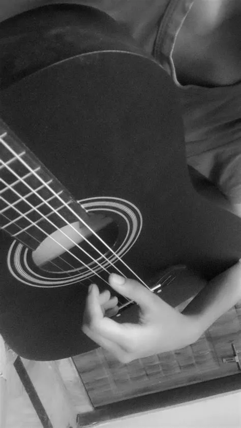 oleh L ""_"" / di Pins by you di 2025 | Fotografi hujan, Gambar ...