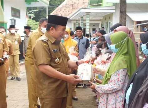 Wes Wayahe Jember Keren, Pemkab Jember Berbagi di Bulan Ramadan ...