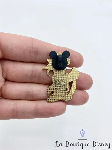 Starter Kit Pirates des Caraïbes Mickey Opening Edition Disneyland ...