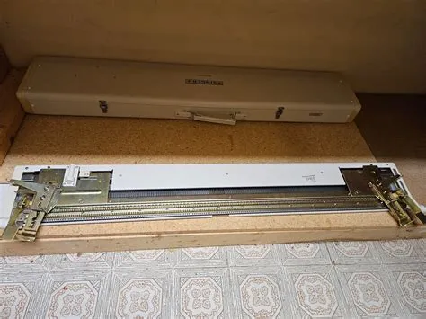 Singer 360 Knitting Machine - Sewing Machines & Sergers - Calgary ...