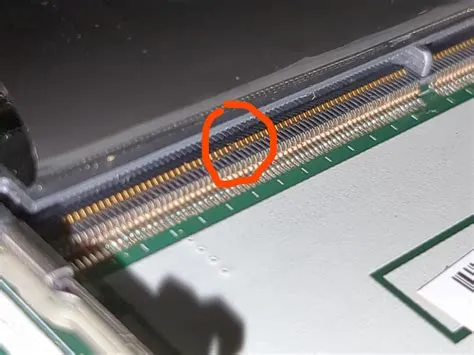 Bent ram slot pin : r/thinkpad