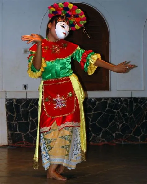 Topeng Betawi Dance | Baju tari, Budaya, Penari