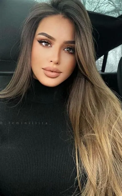 Pinterest | Wunderschöne frau, Hübsche gesichter, Haarfrisuren