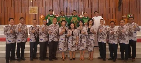 Suasana Haru Iringi Pisah Sambut Romo Susilo dengan Romo Michael ...