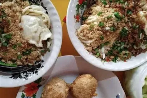Mie Apong: Kuliner Lokal Melegenda yang Selalu Dirindukan oleh ...
