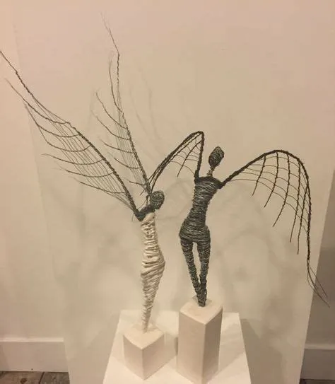 di Andrea krull su Wire sculpture | Creazioni decorative, Sculture ...