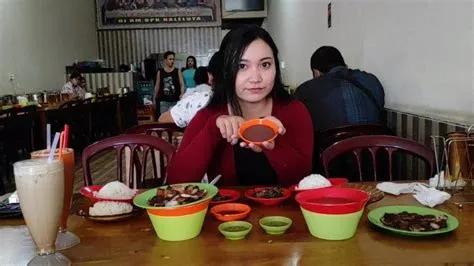 TEMPAT Makanan di Medan yang Menyajikan Babi Panggang Karo, Kuliner Non ...