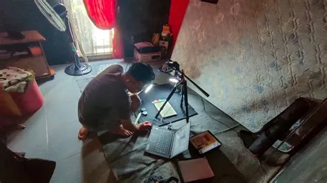 Perpustakaan UIN KHAS Jember Digitalisasi Alkitab Berusia Hampir Satu ...