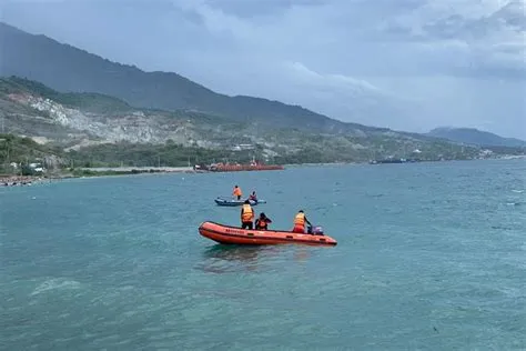 Seorang Warga Terseret Arus saat Berenang di Pantai Buluri Teluk Palu ...