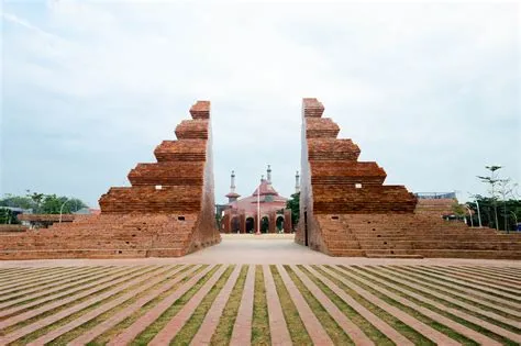 Gallery of Alun-alun Kejaksan Square / SHAU Indonesia - 1