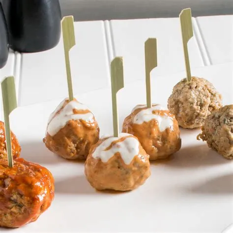 Fontanini Mamma Ranne 1 oz. Italian Style Beef / Pork Cooked Meatballs ...