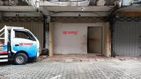 Pemasangan Pintu Harmonika Premium Piano 1,8 mm di Axioo Center ...