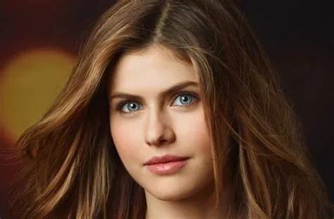 Top 10 Most Beautiful Women In The World So Far - StarBiz.com