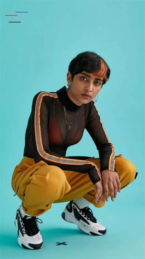 #posereference | Female pose reference, Pose reference, Human poses ...