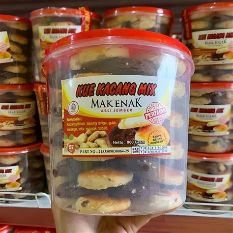 Jual Kue Kacang Mak Enak Asli Jember 900 Gram Varian Original, Keju ...