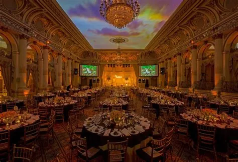 Grand Ballroom at The Plaza - Hotel in in New York, NY | The Vendry
