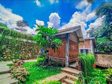 Konsep Design Unik dengan Nuansa Bali di Banyumili Jember