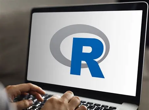 Bahasa R: Apa Itu, Kelebihan, dan Kekurangannya - Glints TapLoker Blog