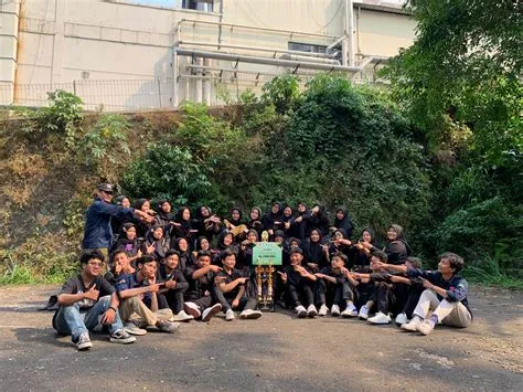 Marching Band MAN 1 Bogor Raih Juara 1 di Karnaval Festival Bunga Buah ...