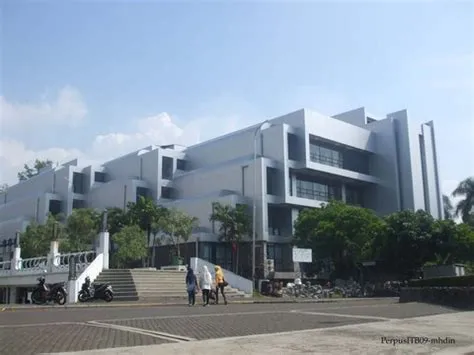 Revitalisasi Gedung Perpustakaan ITB: Lebih Nyaman sebagai Sumber ...