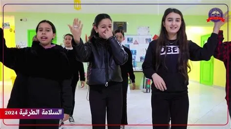 Ecole MIFTAH AL ILM - مؤسسة مفتاح العلم - أنشطة السلامة الطرقية مع ...