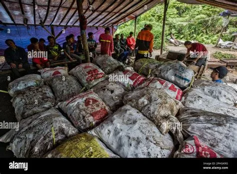 Mining in Indonesia, Java, Asia Stock Photo - Alamy