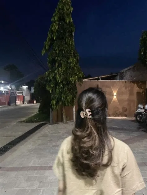 random | Rambut pirang panjang, Ikal panjang, Panjang rambut