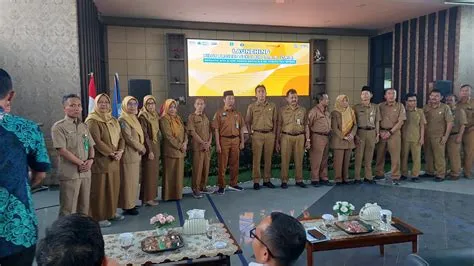 Delegasi SMA Negeri Pakusari mengikuti Lunching Pilot Project Sekolah ...