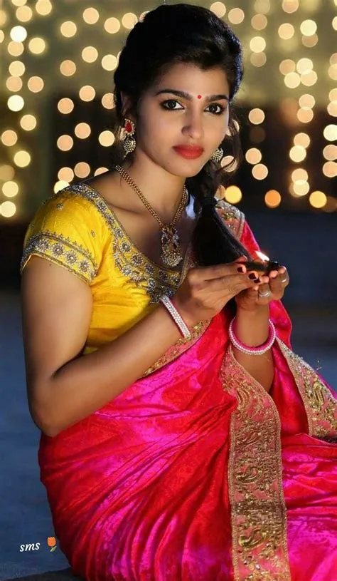 on Desi Look | Indian beauty, Indian beauty saree, Most beautiful ...