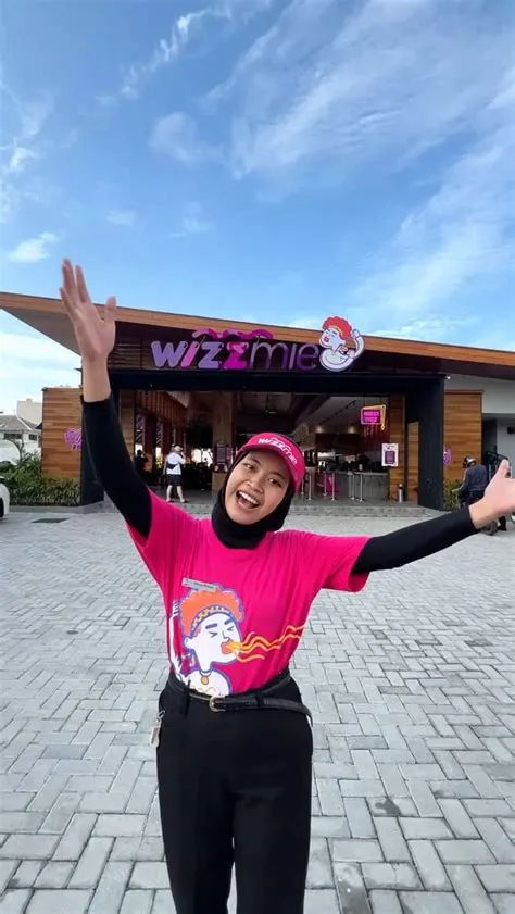 Wizzmie | Yang ditunggu-tunggu akhirnya tiba! Wizzmie ROXY JAKARTA 🥳 ...