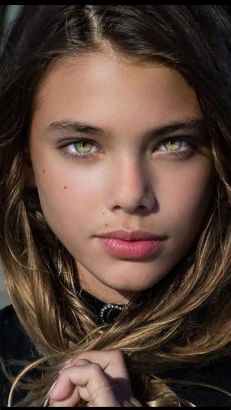 Natural green eyes | Most beautiful eyes, Laneya grace, Charming eyes