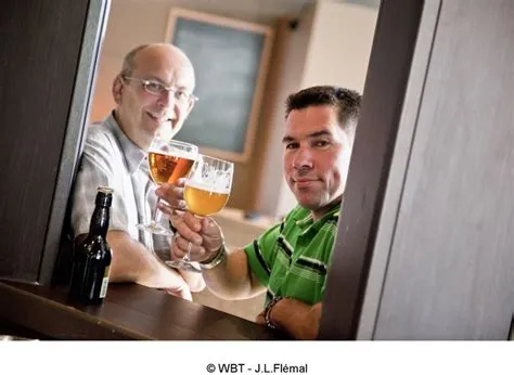 Wallonia, Taste the Difference - 2012 and 2013 bit.ly/HI6QRI Copyright ...