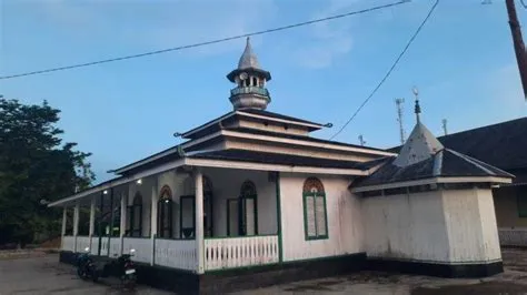 Berdiri Sejak 1851, Tabuhan Bedug Masjid Jami Nurul Ibadah Paser ...