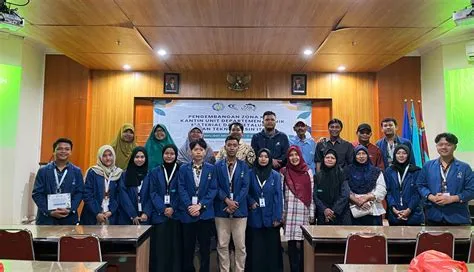 KKN Abmas Optimalkan Zona KHAS Kantin di ITS - ITS News